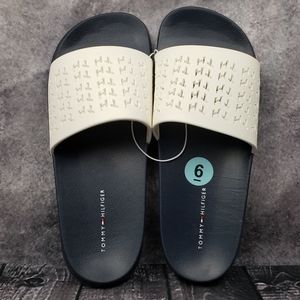 New Tommy Hilfiger Slides Sz.6, Black & White, easy rinse off